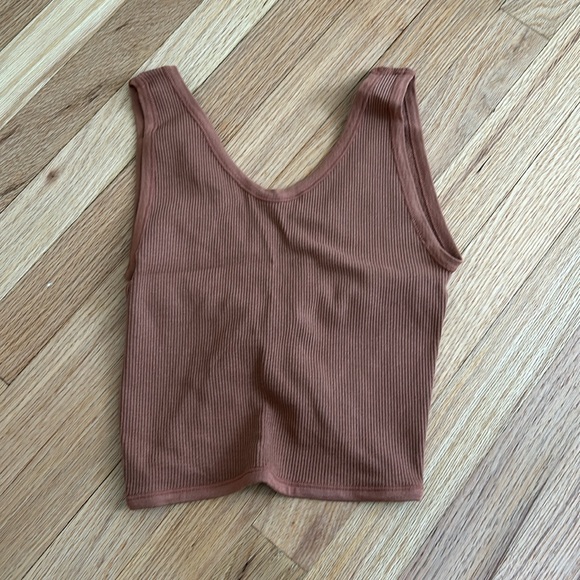 Cropped rib tank XS - great condition - Picture 3 of 3